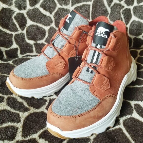 NWT Sorel Kinetic Breakthru Caribou Waterproof Sneaker Hiking Boots Sz. 10 - Picture 6 of 10